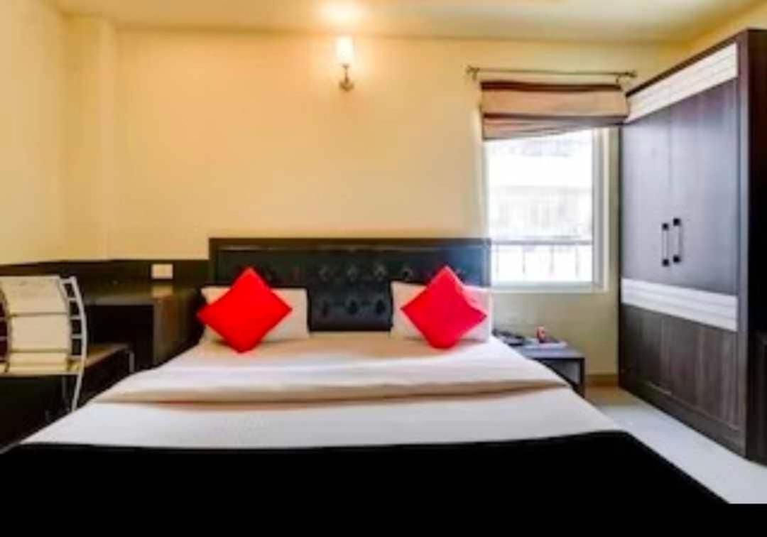 Collection O Hotel Kashi Inn Varanasi Dış mekan fotoğraf